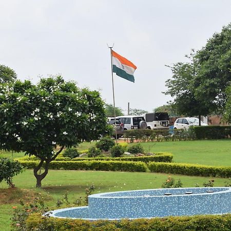Vila Aravali Hill View Estate Gurgáon Exteriér fotografie
