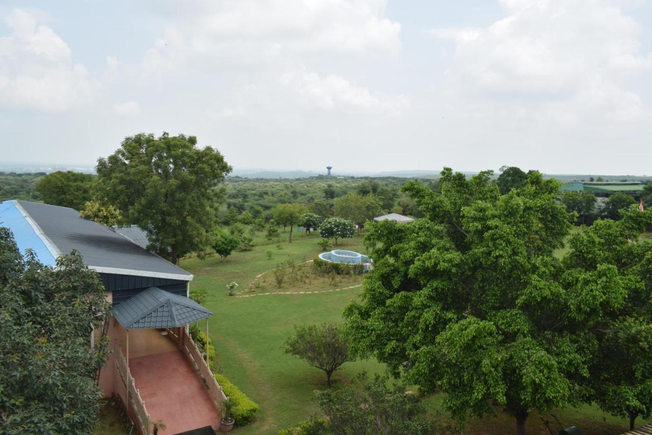 Vila Aravali Hill View Estate Gurgáon Exteriér fotografie