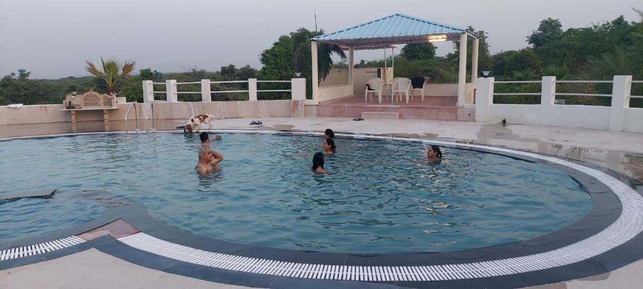 Vila Aravali Hill View Estate Gurgáon Exteriér fotografie