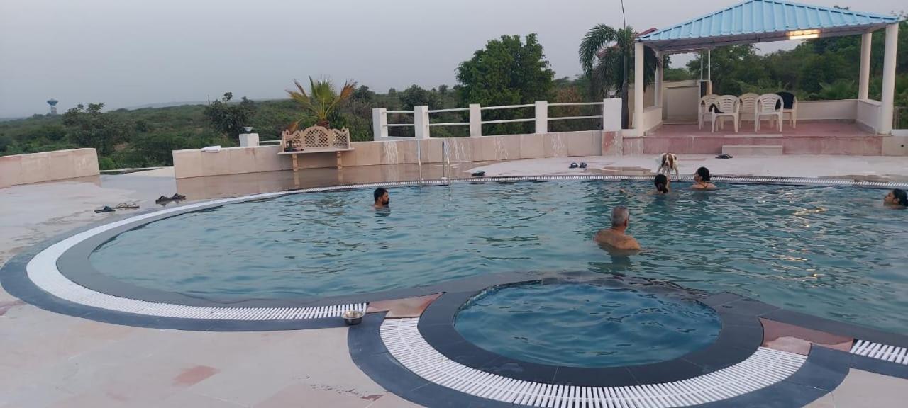 Vila Aravali Hill View Estate Gurgáon Exteriér fotografie