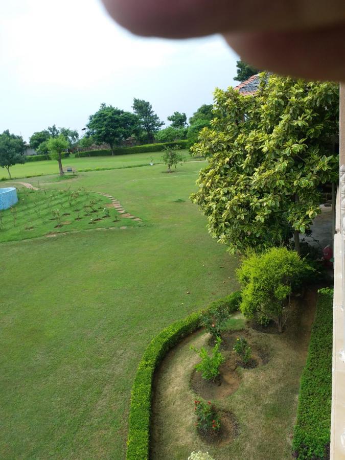 Vila Aravali Hill View Estate Gurgáon Exteriér fotografie
