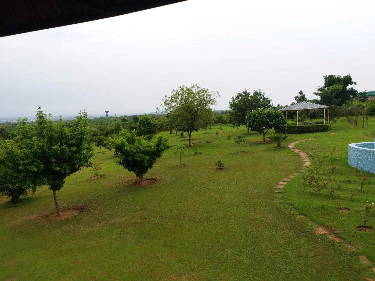 Vila Aravali Hill View Estate Gurgáon Exteriér fotografie